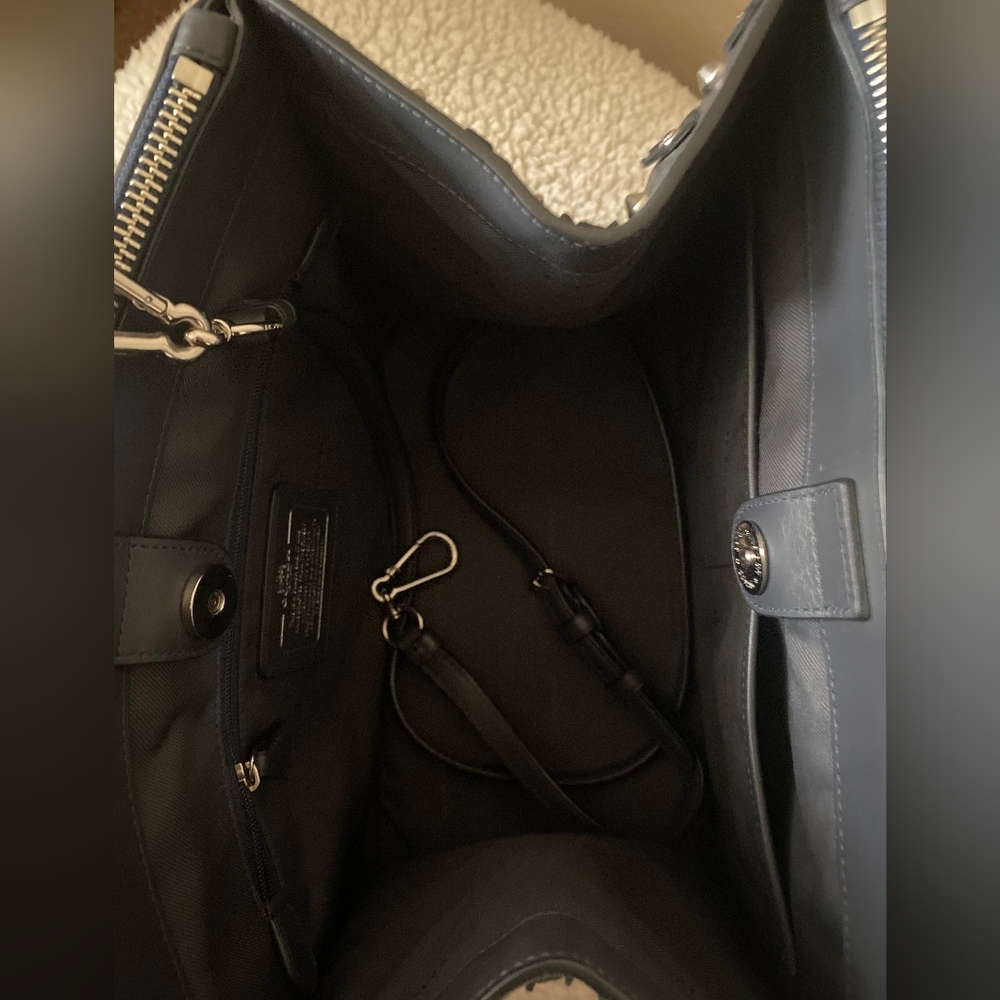 Crosby Carryall With Floral Rivets Coach Navy Blue - Picture 3 of 14